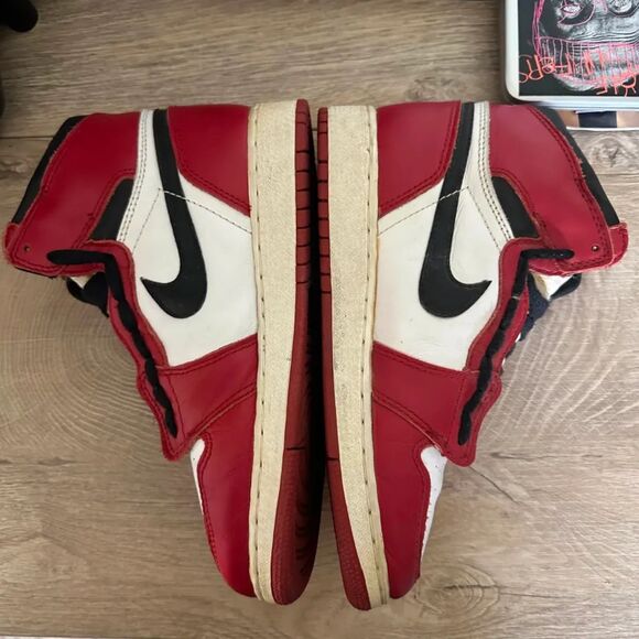 Vintage 1994 Nike Jordan 1 Chicago 153126-101 Size 5Y US - Picture 3 of 8